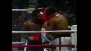 Round 6/14 Muhammad Ali vs. Joe Frazier, 1975