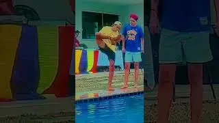 Leozinho emgana todo mundo da mans&atilde;o fingindo que anda na piscina