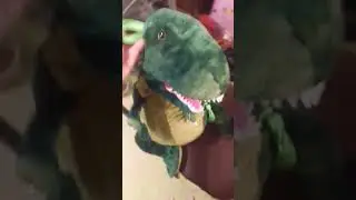 рекси один упал?