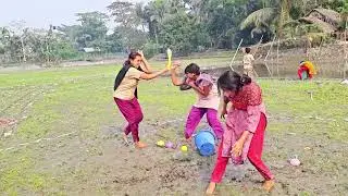 জল ভরা বেলুন গায়ে নিক্ষেপ ❤️😍🎈