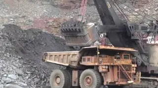 CSIR Corporate Film - Materials Mineral Mining
