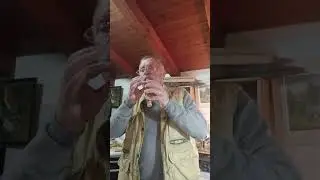 Sofia Alvoro Soler  con flauto storto