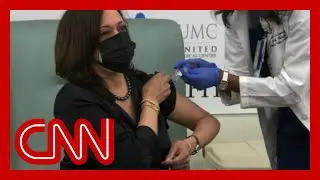 Kamala Harris receives her first dose of the Covid-19 vaccine