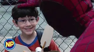 Spider-Man Helps People In NYC | The Amazing Spider-Man 2