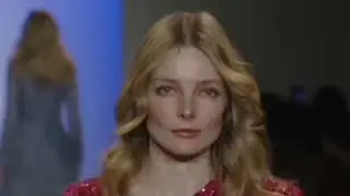 Eniko Mihalik for Pamella Roland FW 2023 2024 New York Fashion Week february 14, 2023