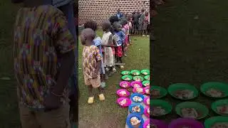 Donate food to our children be kind #youtube #africa #donatefood #love #shorts #viral #foodbank