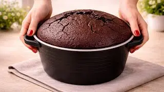 This Chocolate Pot Cake Is So Easy – No Oven, No Mixer, Just a Spoon!