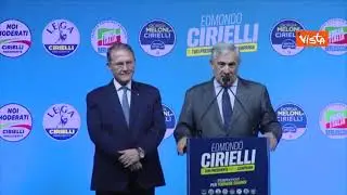 Tajani ricorda Berlusconi a comizio Napoli, la platea grida: 