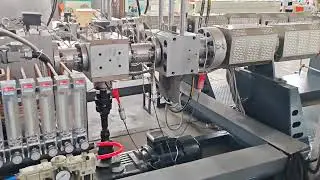 PPHollow building formwork production equipment. E-mail: 181688518@qq.com.