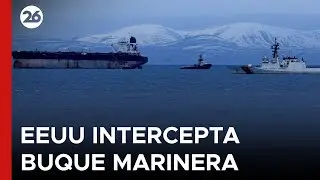 🚨 OPERATIVO EN EL ATLÁNTICO | Imágenes de drones muestran al petrolero anclado en aguas británicas