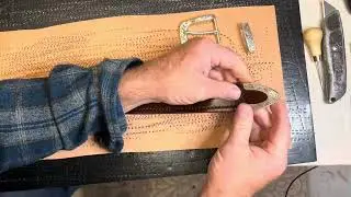 How to install a Laramie Buckle Set @InMyBusyLittleShop  #tandyleather