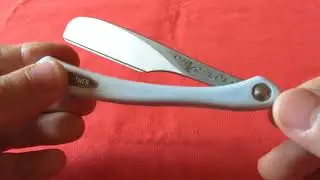 Navaja de afeitar Feather Artist Club DX