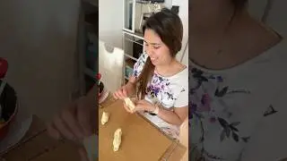 Making Samosas: Indian Husband vs South American Wife! 🥟🤣 #indianfood  #indiancouplegoals