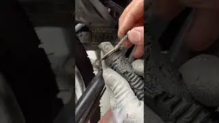 Loose motorcycle footrest? Easy home fix.A simple trick #MotorcycleFix #DIYRepair #SmartMaintenance