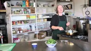 How to Pan Fry Spinach
