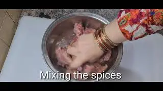 how to make lemon chicken chilli chips .