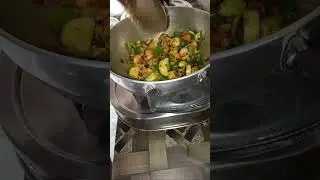 Aalu Shimla Mirch Ki Sabzi | Dinner Preparation | Deepi home vlog Live Cooking
