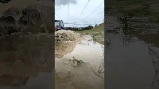 scale Toyota Land Cruiser #sendit in Water #slowmotion #axial #scx10ii #scale #toyota #custom