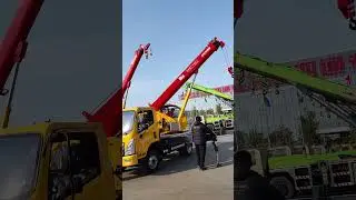 8-ton crane, 150 horsepower, lifting capacity 7 tons, lifting height 30 meters, +8615054723399