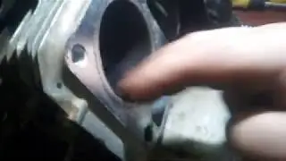 Не меняйте кольца не сделав этого.Honda GX 120.