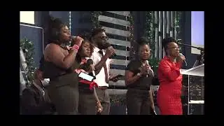 Those loving hands : performed by the late Delrose mills children at her funeral service