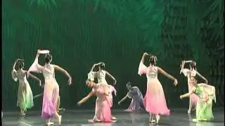 Moon Reflected on Second Spring《二泉映月》Fan Dance