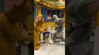 Tweety Wild Wockets,Daffy Jet Propelled Pogo Stick,Ricochet Racin&rsquo; with Taz! #WarnerBrosWorldAD