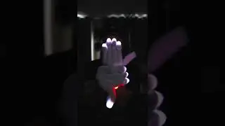 This is an intermediate #gloving combo that uses some tech and some whip/flail patterns!