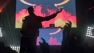 ASTROTRACKS VISUAL