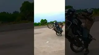 Any splendor bike owners here 💜🔥🌈#தமிழ் #bikestunts #stuntbike #ktmdhana #stunts #motorcyclestyle