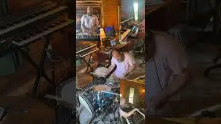 Aquatic Ambience Donkey Kong Country (David Wise 1994) DK the Drummer Cover