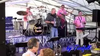 IL CAMPANELLO valzer eseguito dall'orchestra DAVID PACINI allla sagra della castagna di Casole 2014