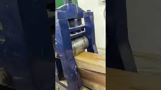 ASMR Cricket Bat Pressing 🔨 Satisfying Willow Compression