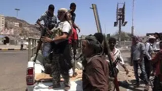 Clashes intensify in Yemen's Aden