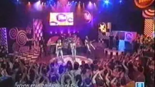 Laura pausini surrender musica uno.wmv