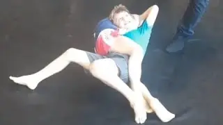 Guillotine. Artem in red.