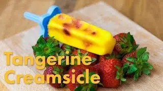 Tangerine Strawberry Superfood Creamsicle