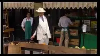Marshall Eriksen in Little Italy
