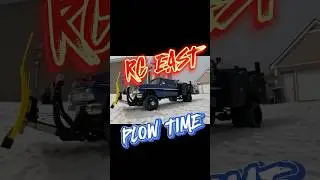 Cen sicario shovin snow with that @defendercustoms an RC EAST plow #service #truck #plow #3d #diy