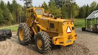 K&ouml;p Baklastare Volvo BM LM840 med redskap p&aring; Klaravik