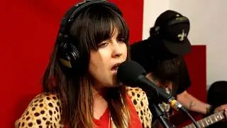 Vanessa Silberman - Awake & Feeling (Soundcast Live Session)