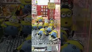 MINIONS SOFT TOY IN ARCADE CLAW MACHINE