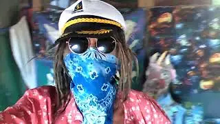 why the bandana in Slab City
