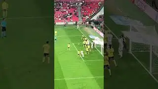 Samsunspor - Fenerbah&ccedil;e ma&ccedil;ında ofsayt nedeniyle sayılmayan gol. Siz ne d&uuml;ş&uuml;n&uuml;yorsunuz? #fenerbah&ccedil;e