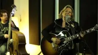 Sonya Shell {Moonshine} HD