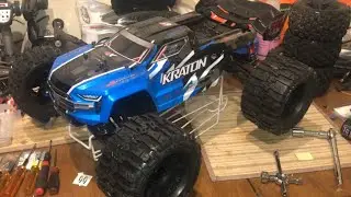 Arrma Kraton 6s installing proline trenchers 3.8 belted tires