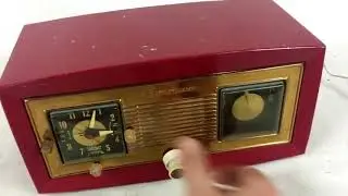 Vintage Red Gold Raytheon AM Tube Radio Clock Art Deco Antique Working Very Rare