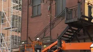 Crews start removing Massey Hall&rsquo;s iconic fire escape