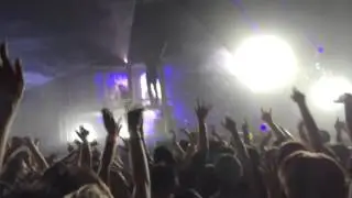 The Chainsmokers - Let You Go (Carnage - Toca Remix)