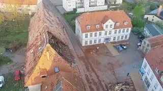 Drohnen-Aufnahmen zeigen Zerstörung: Bützow (Mecklenburg-Vorpommern) nach dem Tornado, 5. Mai 2015
